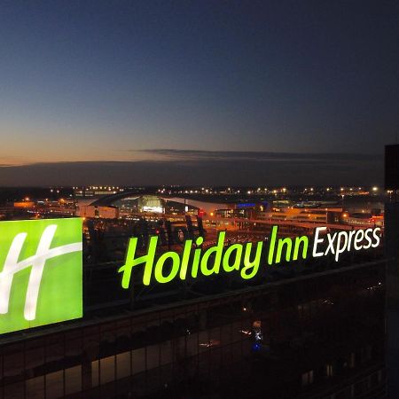 Holiday Inn Express Moscow - Sheremetyevo Airport, An Ihg Hotel Zewnętrze zdjęcie